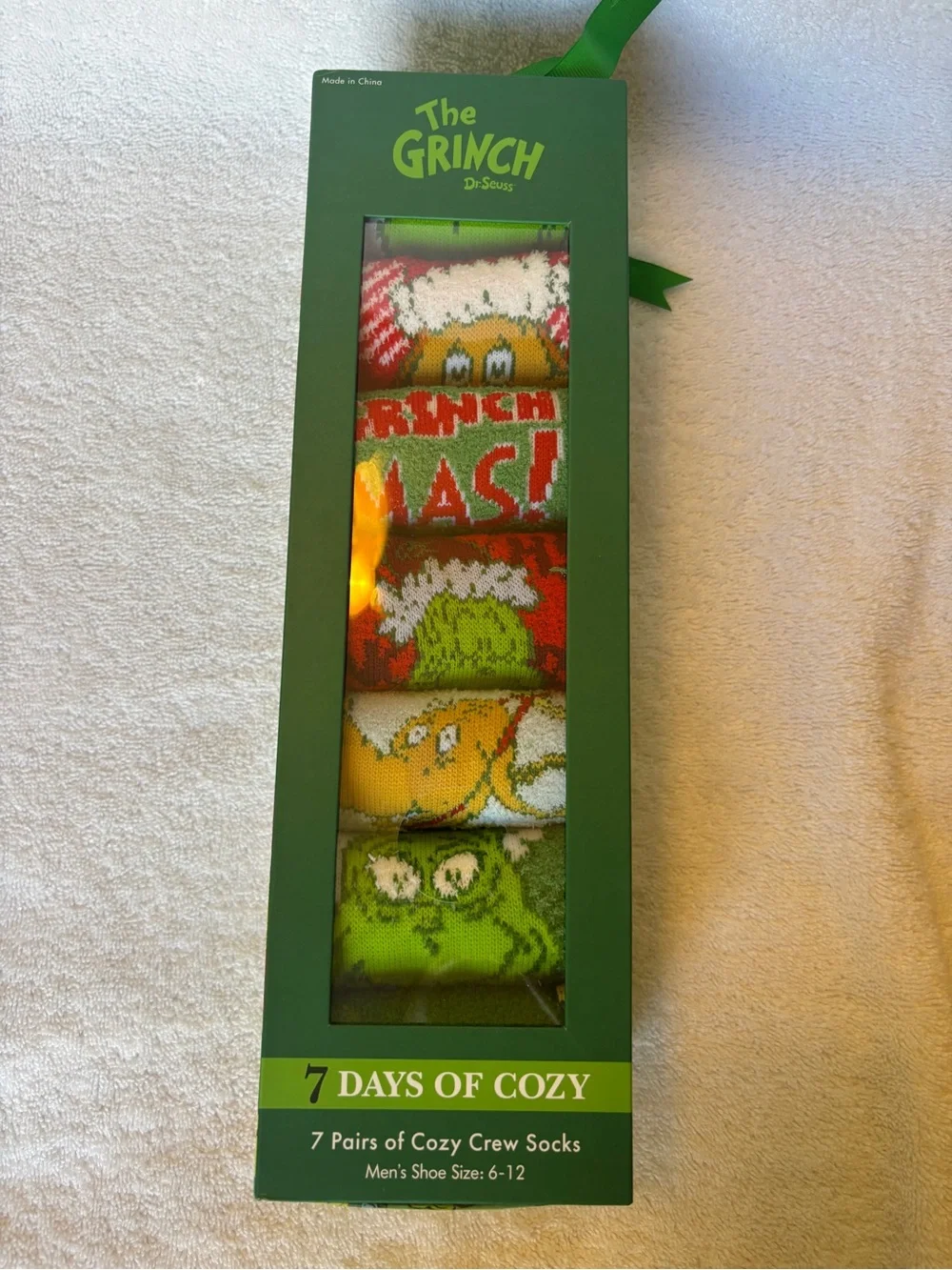 The Grinch by Dr Seuss - 7 Pairs of Crew Socks - Men’s Shoe Size 6-12 NEW